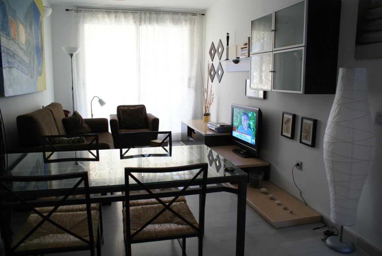 Apartamento Elegance Дения Екстериор снимка