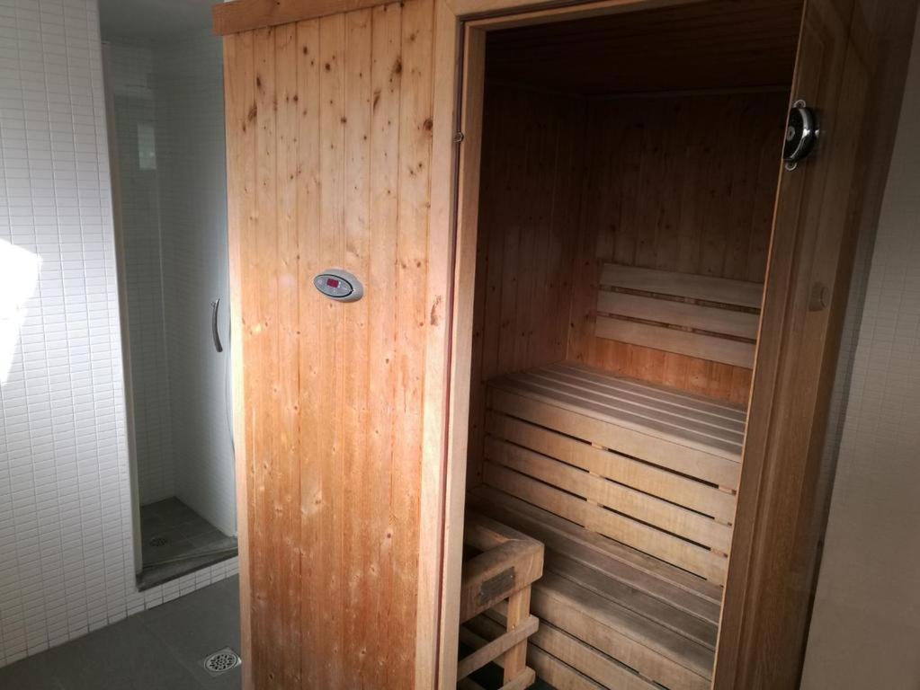 Apartamento Elegance Дения Екстериор снимка